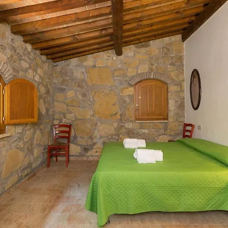 Borgo Le Querciolaie Monteverdi Marittimo