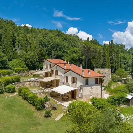 Borgo Le Querciolaie Lejlighedshotel