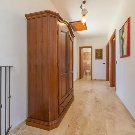 Borgo Le Querciolaie מונטורדי מריטימו