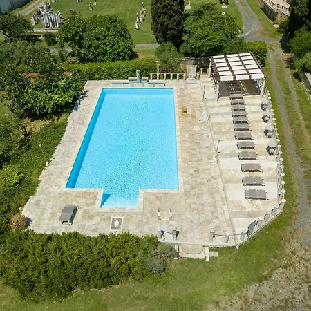 Borgo Le Querciolaie Aparthotel *