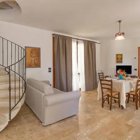 Borgo Le Querciolaie Monteverdi Marittimo